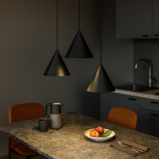 Lampadario nero 3 coni a per cucina moderna